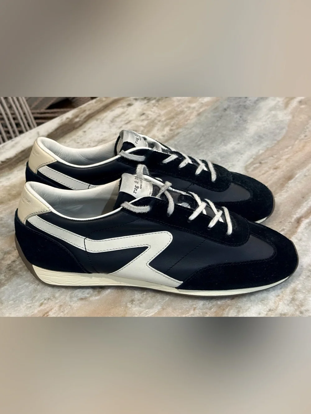 Women’s RAG & BONE Retro Runner Slim black sneakers- Size 39